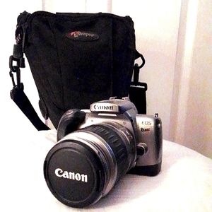 Canon SLR 35mm Rebel T2 & Carrying Case